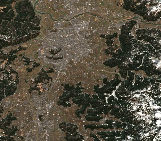 2018年3月17日の福井平野の衛星写真。茶色に戻っている